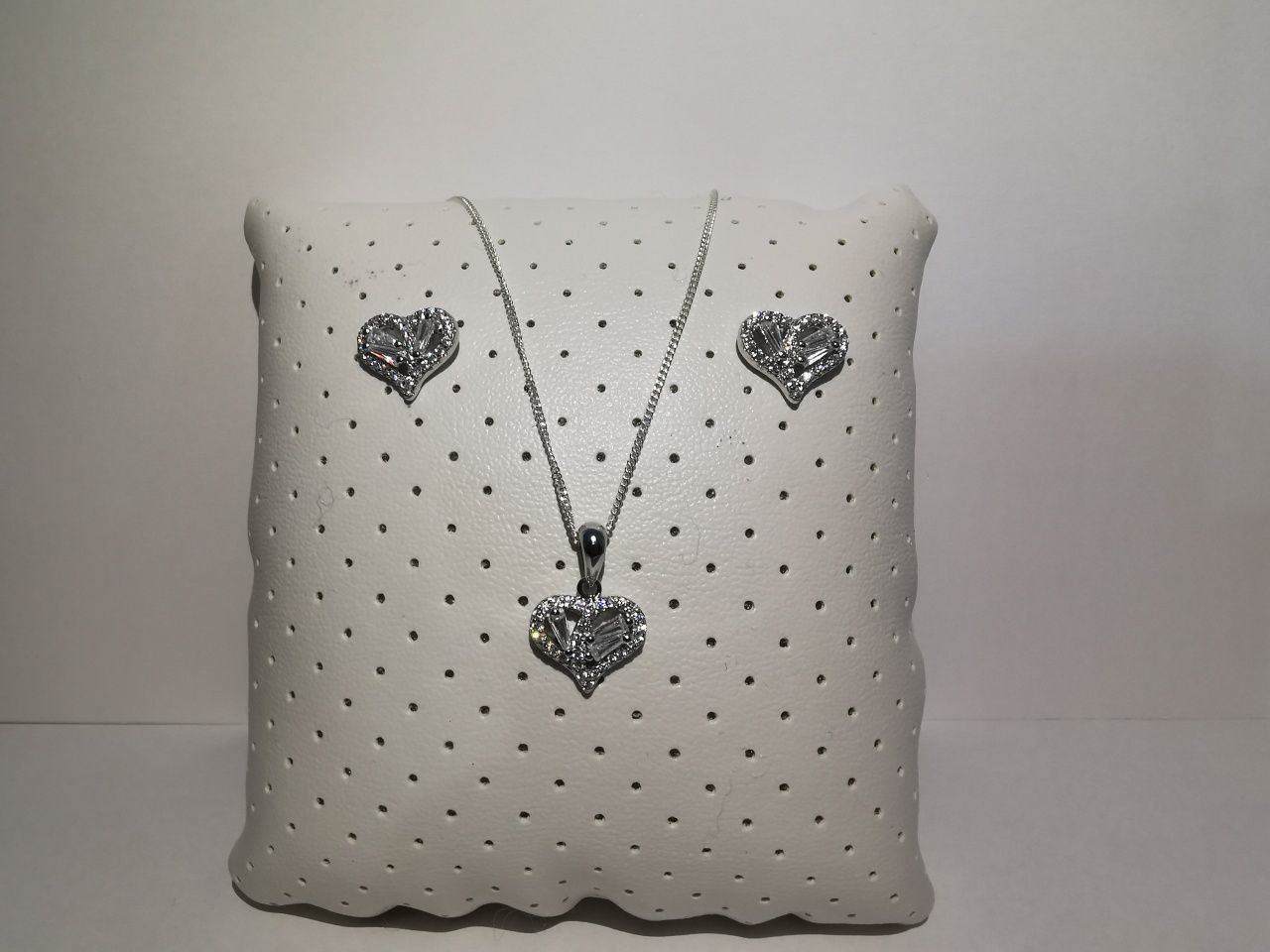Set argint model Inima - lant, pandantiv si cercei - cadou iubire