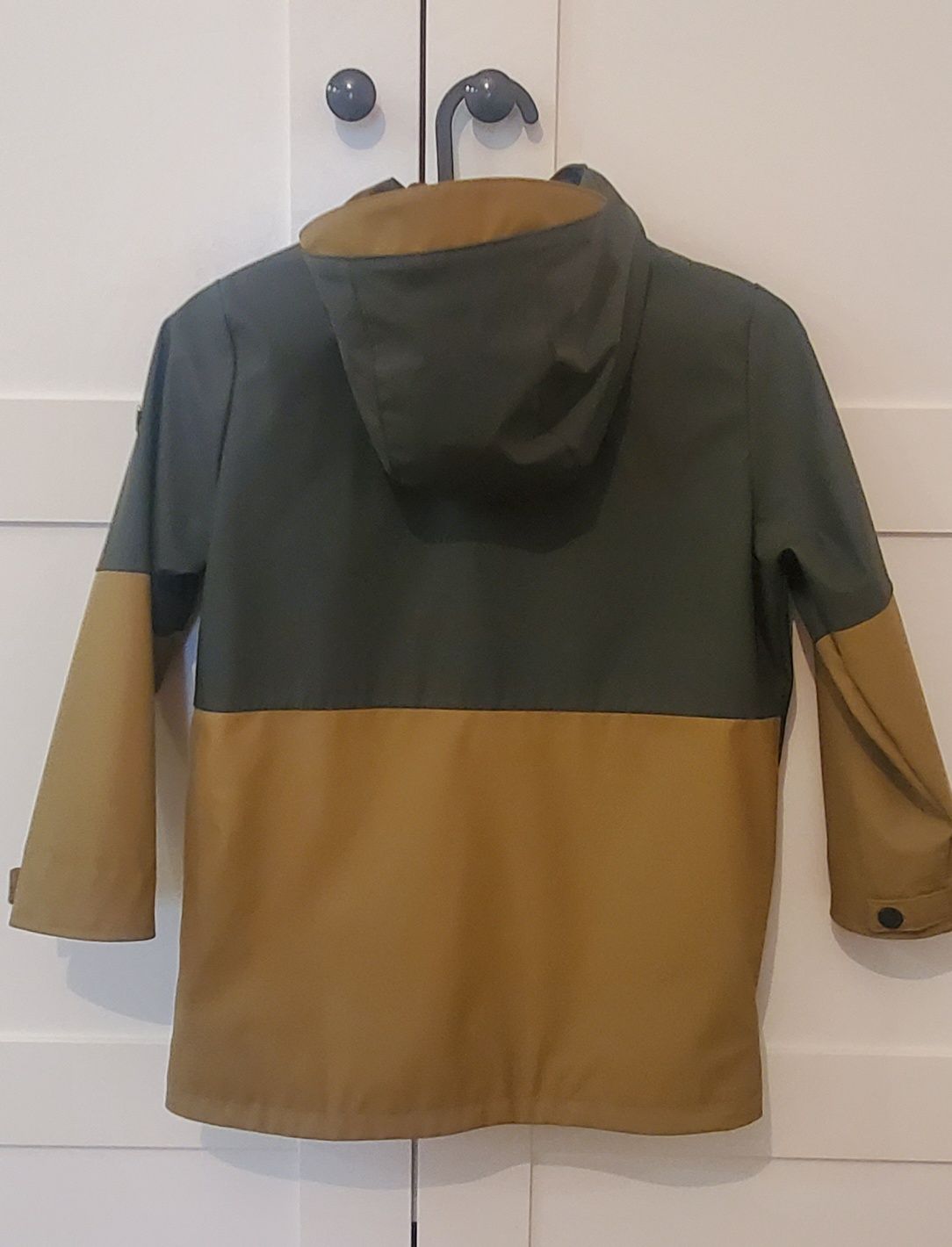 Куртка-ветровка-дождевик от Zara