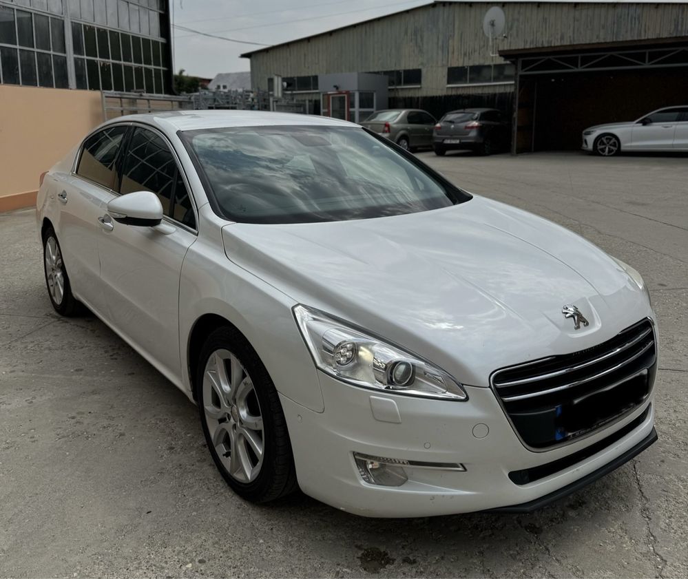 Bara fata Peugeot 508 cu senzori si spalatoare!