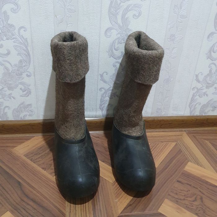 Продаётся ВАЛЕНКИ .