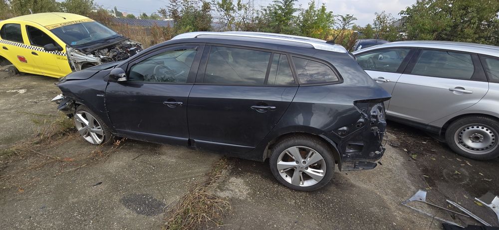Vand renault megane 3 avariat