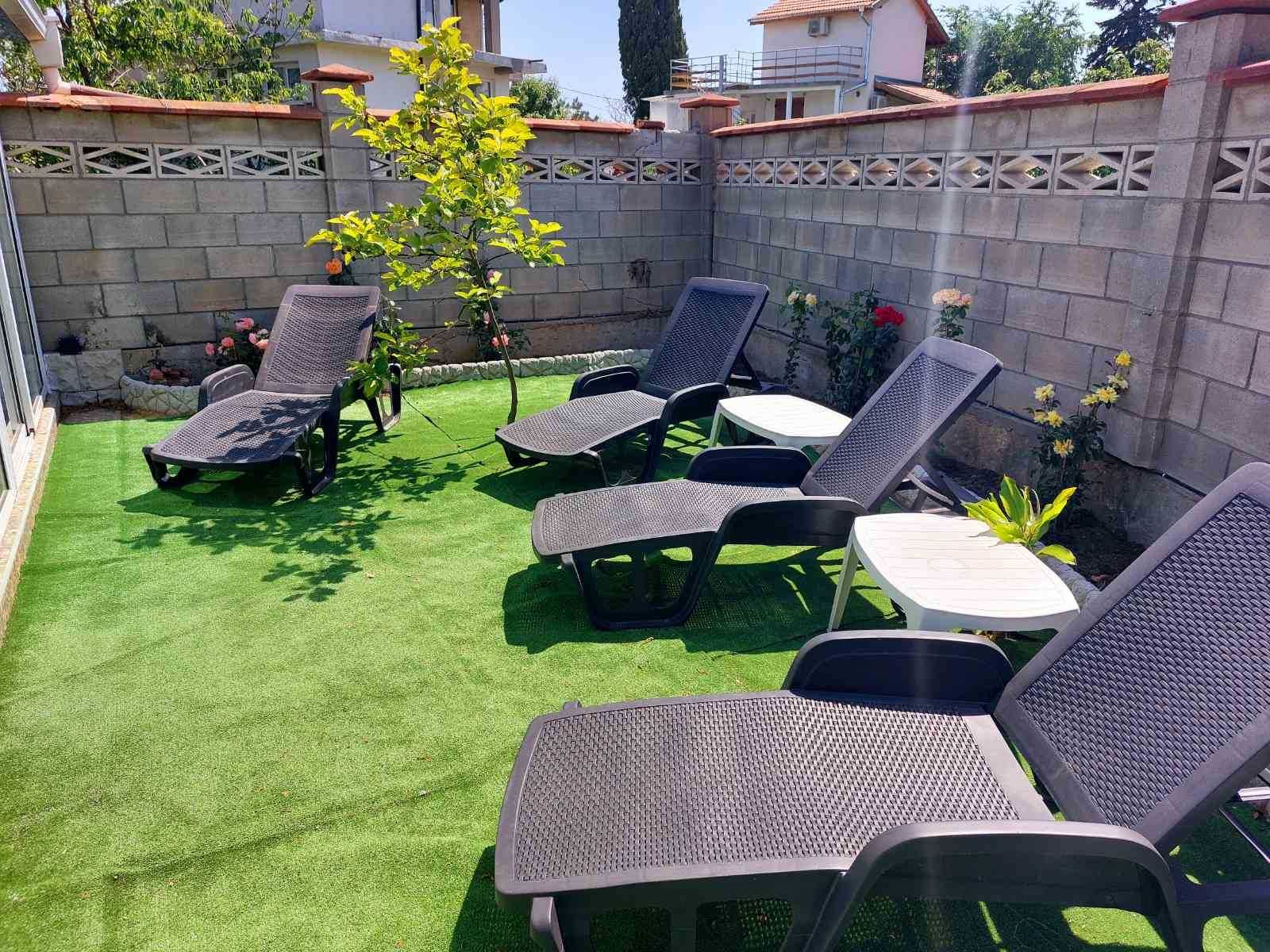 Къща за гости Casa Elena