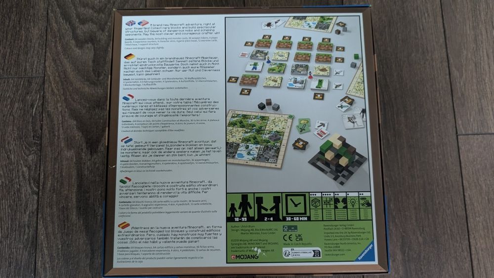 Настолна игра Minecraft: Builders & Biomes