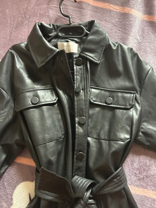 Дамско кожено яке