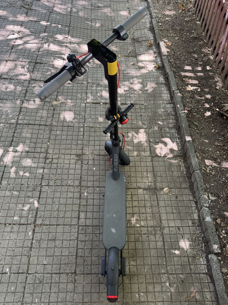Xiaomi 4 Pro Gen 2 scooter тротинетка с гаранция, като нова!