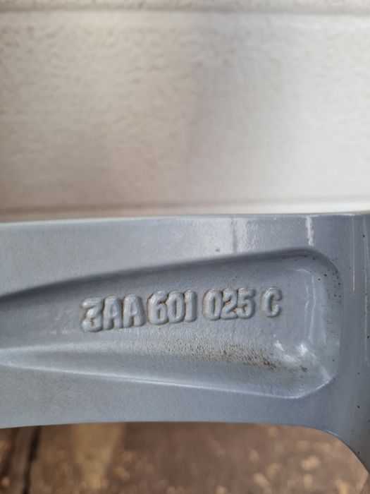 Оригинални джанти за ФОЛКСВАГЕН VW AUDI SEAT SKODA R17 5x112 ET47 7.5J