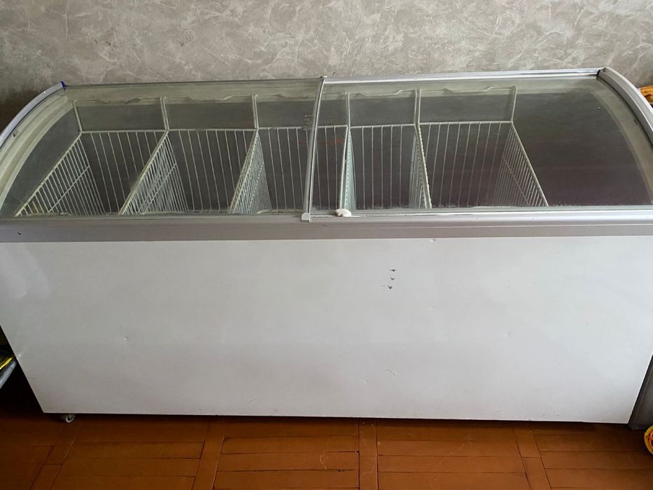 Продам морозильную витрину за 120 тыс