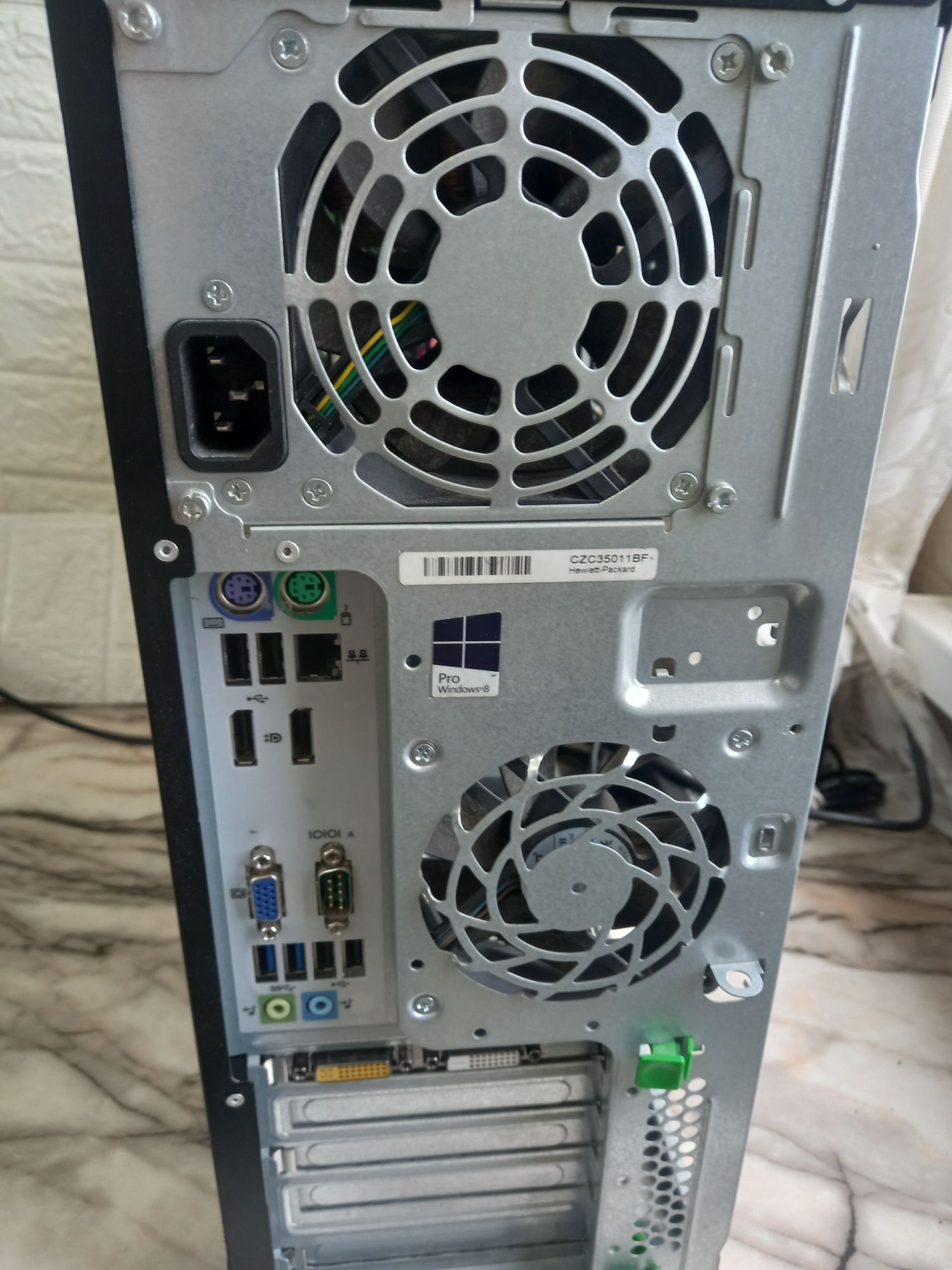 Kомпютър HP Intel® Core i7-4770S 16gb SSD GeForce GT 640