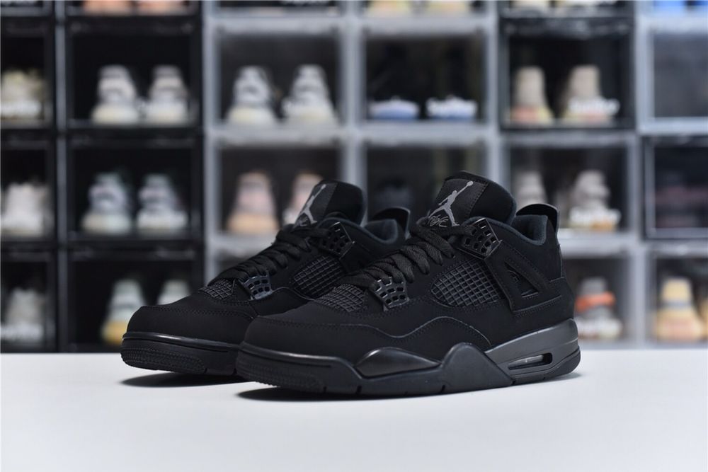 Adidasi Jordan 4 Calitate Premium