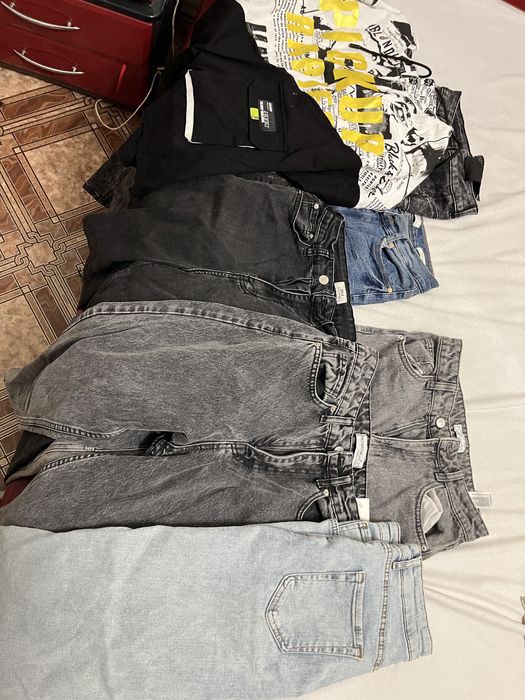 Отдам джинсы рр 40+-