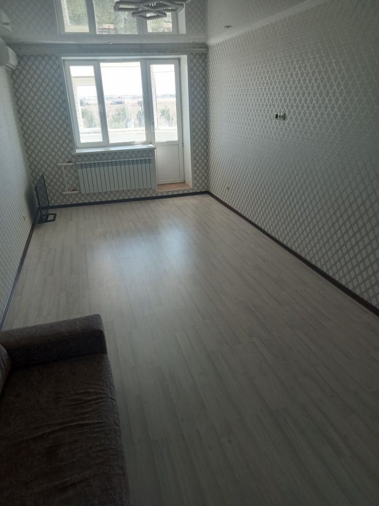 Продам 2-х комн кв в мкр Болашак.на 4 этаже 10 эт дома