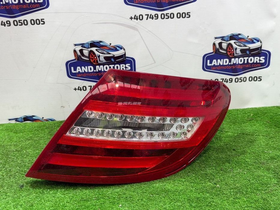 Stop tripla aripa spate dreapta 2012 mercedes benz c250 c204 w204 cdi 2.2 diesel cod oem a2048205864
