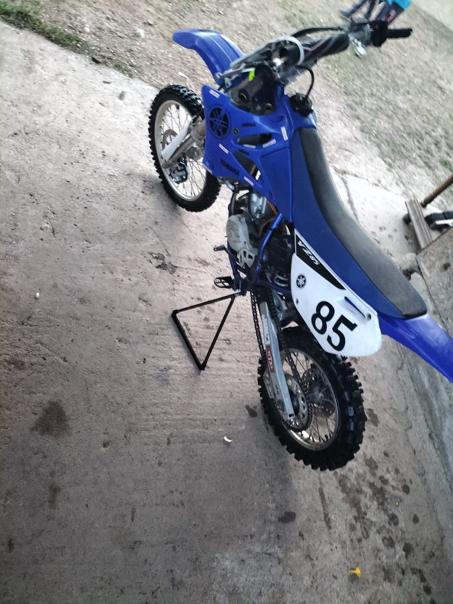 Vând Yamaha yz85