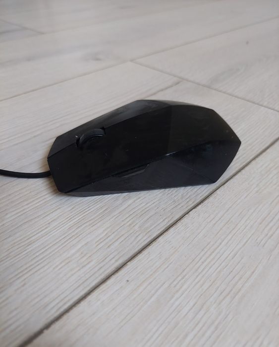 Vând Mouse cu fir USB Lenovo Black Diamond M300