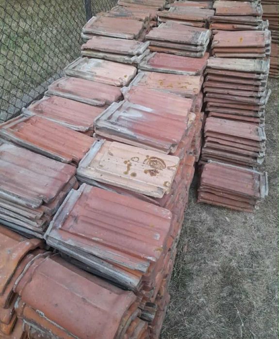 Подарявам стари керемиди