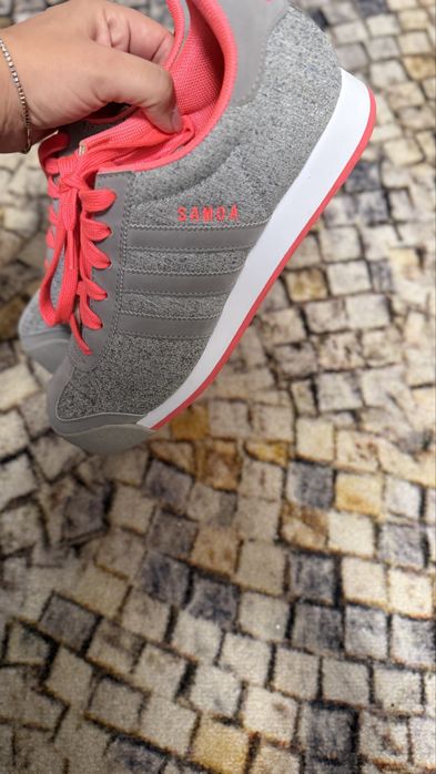 Adidas Samoa nepurtati