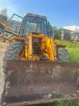 Vând buldoexcavator JCB 4cx roti egale