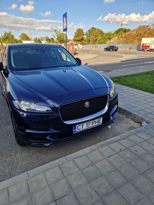Jaguar F-Pace 2017