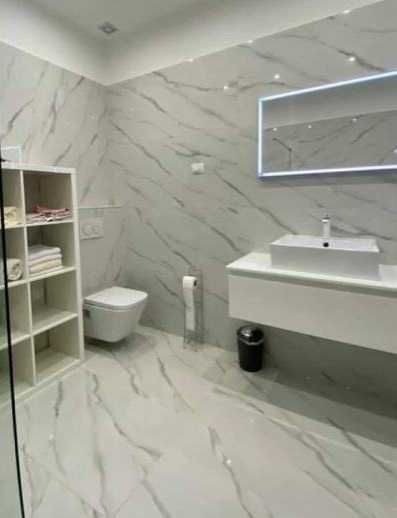 Дава се под наем Двустаен апартамент в Пловдив, Коматево - 65 кв.м за 234.6 € - Снимка #1