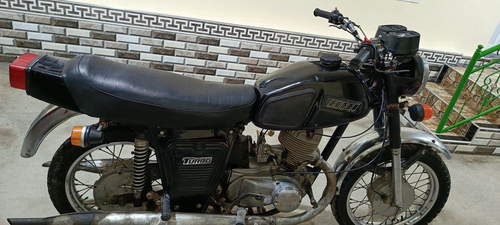 Ij Moto skuterga barter qlamz lonkasiyam bor