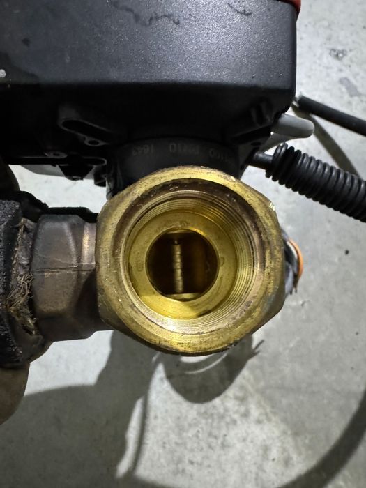 Vana cu trei căi ESBE cu servomotor 8 bucati