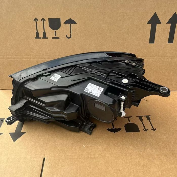 Десен фар Mercedes GLS W167 Multibeam LED 2020-2023