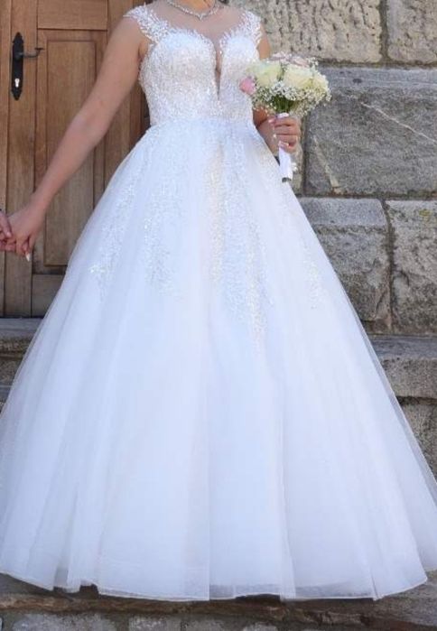 Уникална красива булчинска рокля Л 890лв