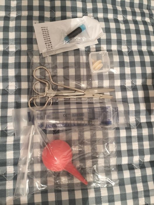 Набор инструментов для родов у домашних из 5 предметов