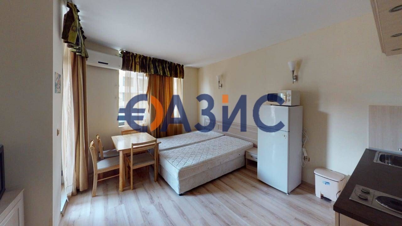 Продава се Двустаен апартамент в к.к. Слънчев бряг - 59 кв.м за 1000 €/кв.м - Снимка #1