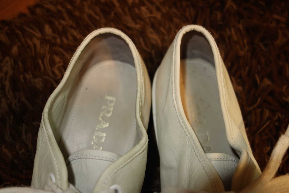 SNEAKERS Barbat Prada, Piele, Albi, Marimea 45, Stare foarte buna