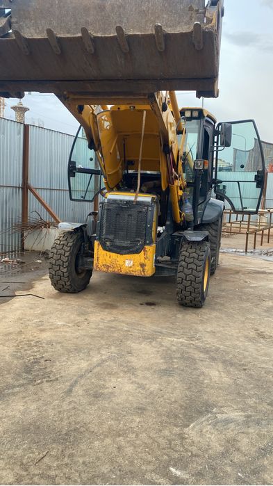 Требуется оператор на экскаватор погрузчик