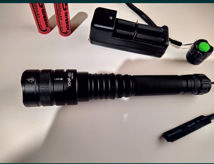 Lanterna profesionala CREE P50-WC, 100%metal pt arma Vanator, Camping