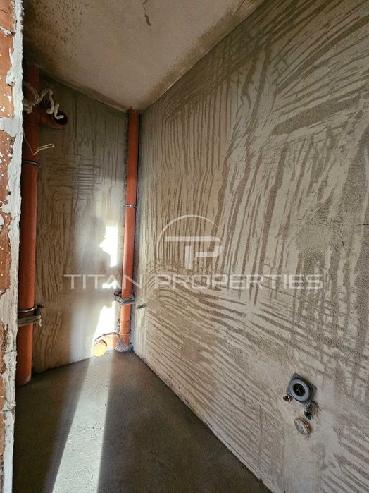 Продава се Тристаен апартамент в Пловдив, Остромила - 115 кв.м за 1259 €/кв.м - Снимка #8