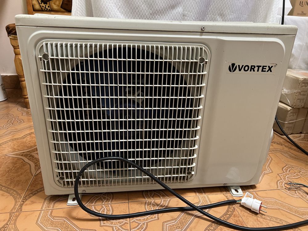 Aparat aer conditionat Vortex 12000 btu