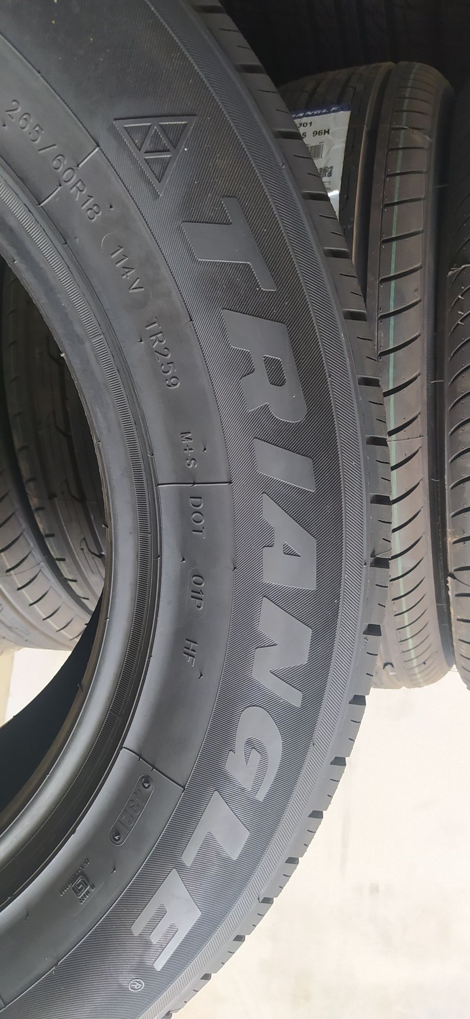 265/60R18. Triangle. TR259