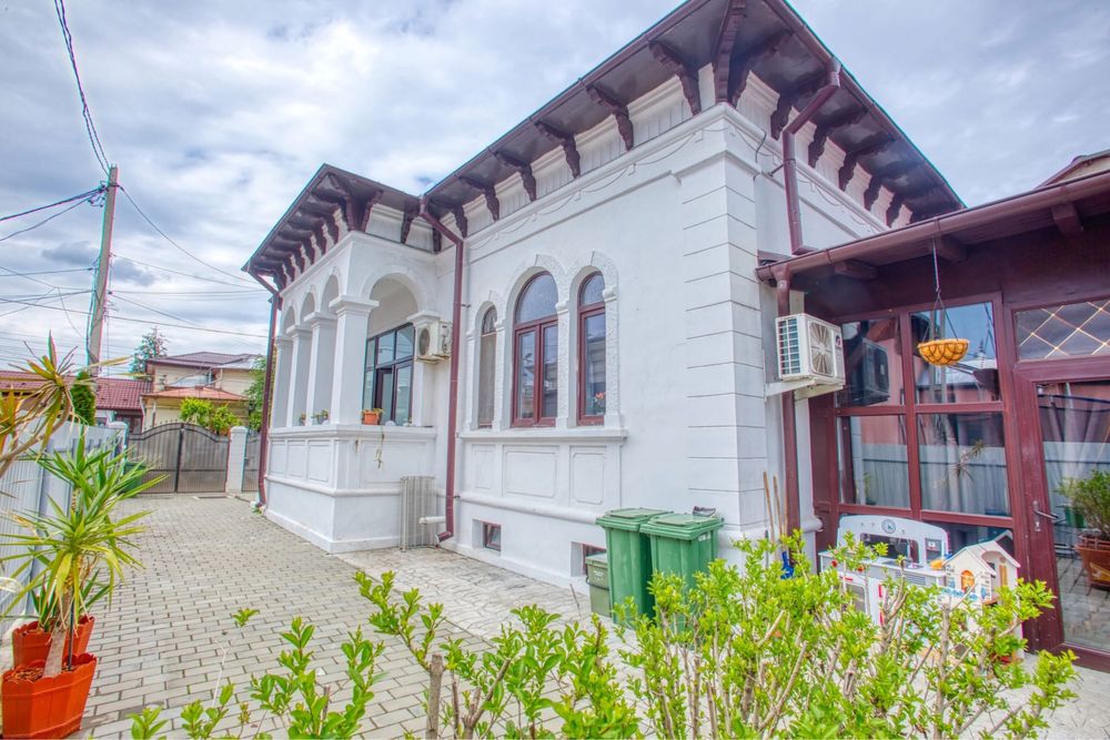 Casa stil Brancovenesc in zona centrala a orasului Focsani