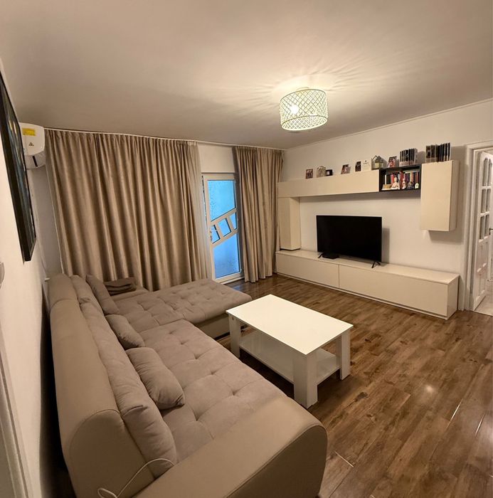 Apart 3 camere Malu Rosu