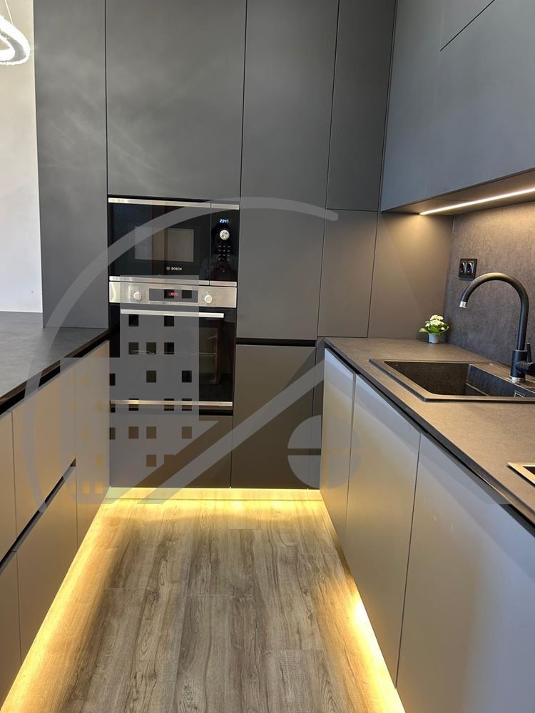 Продава се Тристаен апартамент в Балчик - 136 кв.м за 809 €/кв.м - Снимка #4