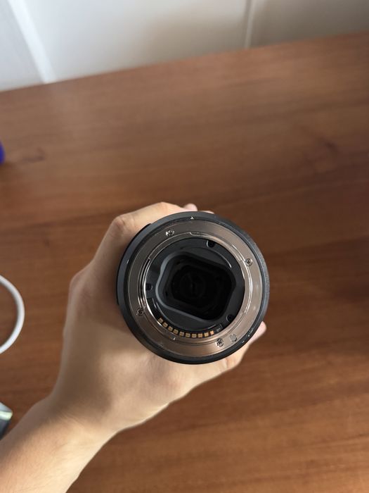 Vand obiectiv Sony 70-350