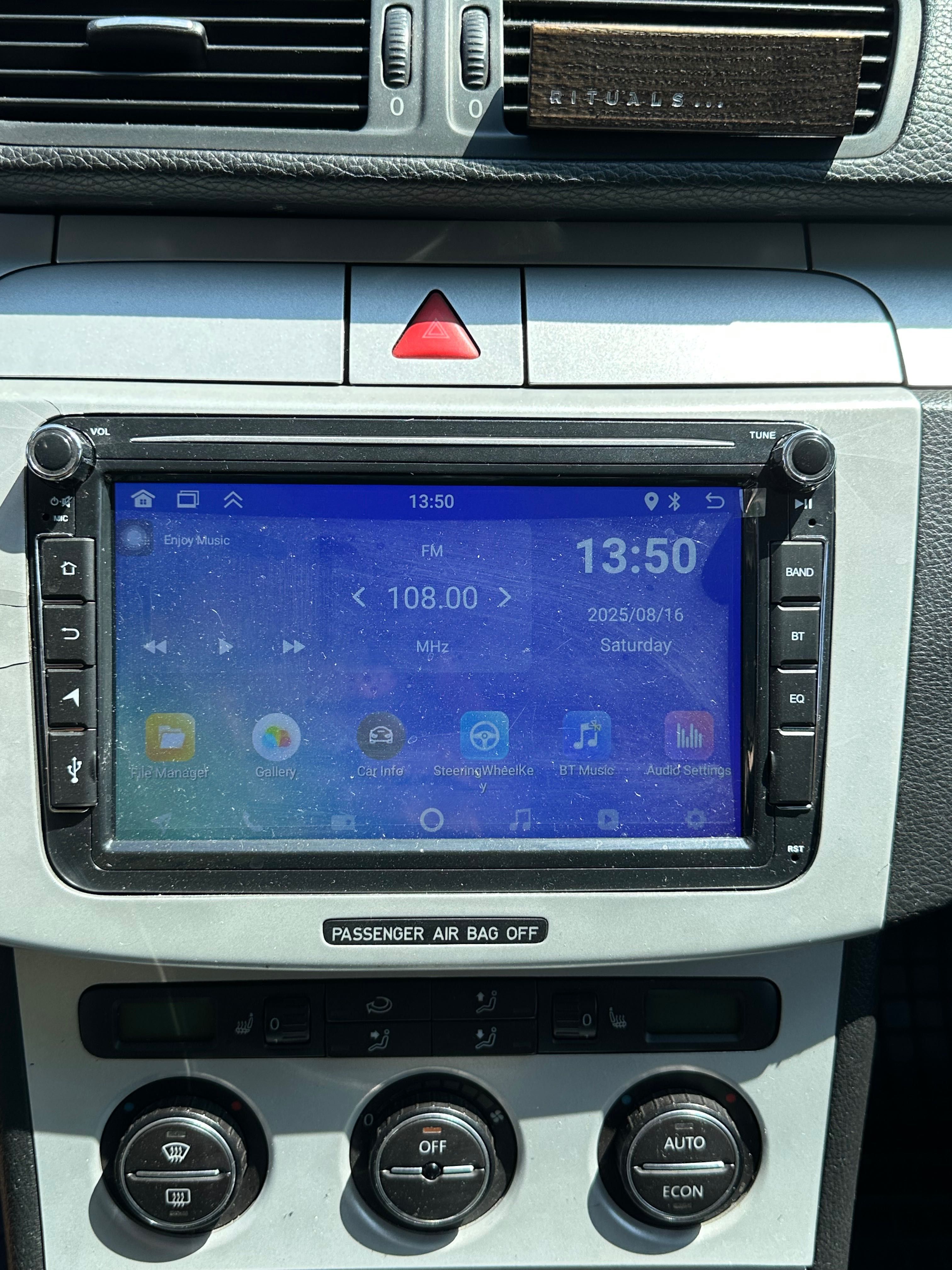 Продава се VW Passat B6 2.0TDI DSG 140ks