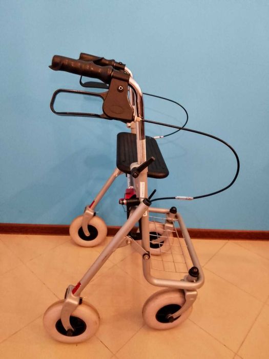 Ролатор 306198-32 - сервизиран, с 1 г. гаранция и право на връщане