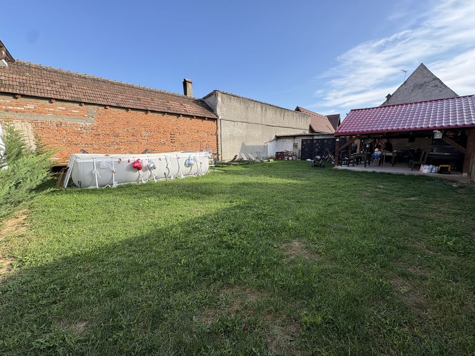 Vând casă săsească individuală 4 camere direct de la proprietar