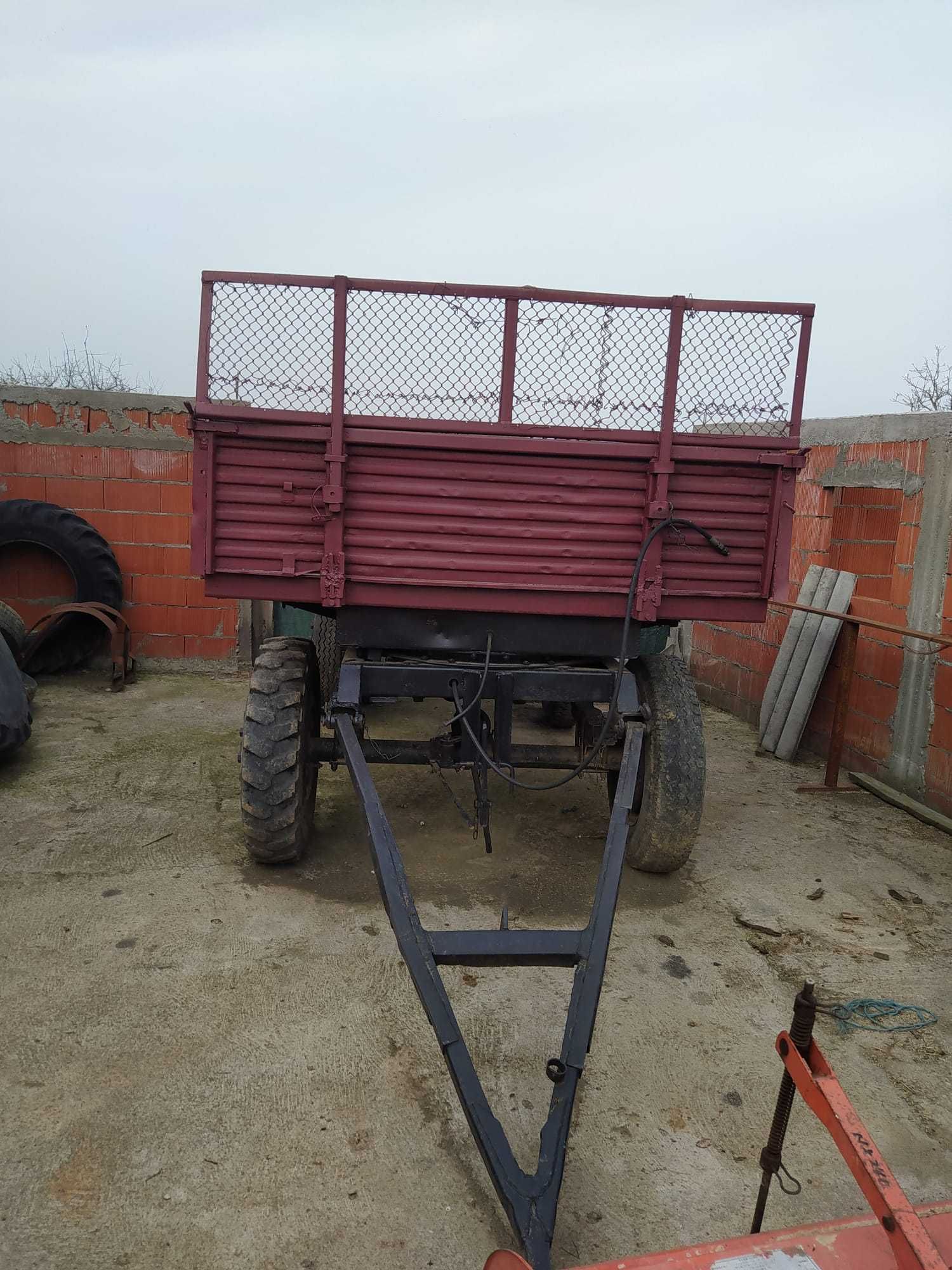 Vand Remorca pentru tractor +disc mare