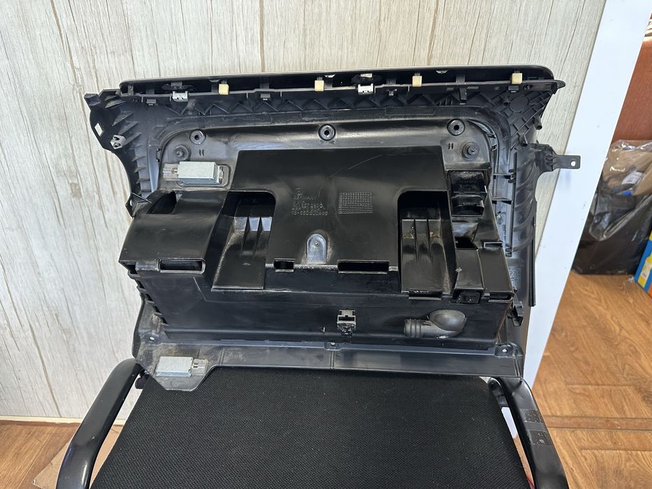 Жабка за VW Golf 6