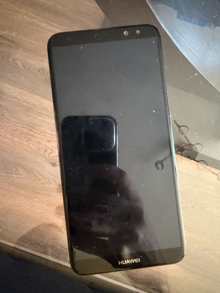 Телефон Huawei P8 Lite