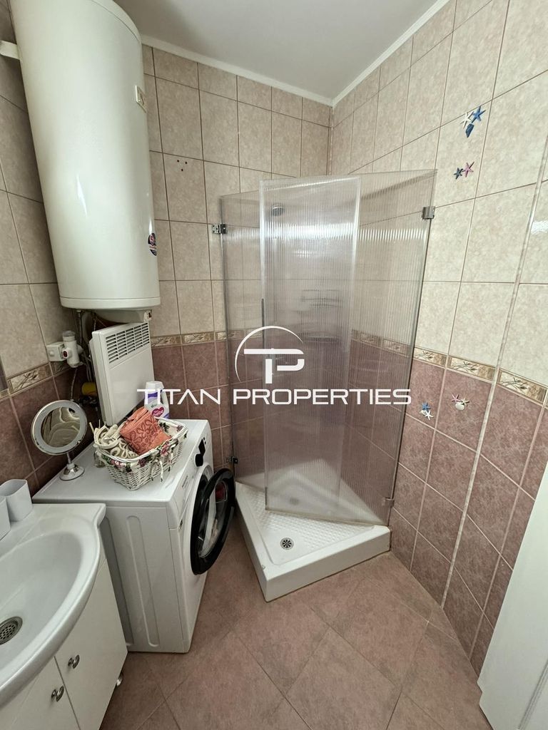 Дава се под наем Двустаен апартамент в Бургас, Лазур - 50 кв.м за 433.5 € - Снимка #6