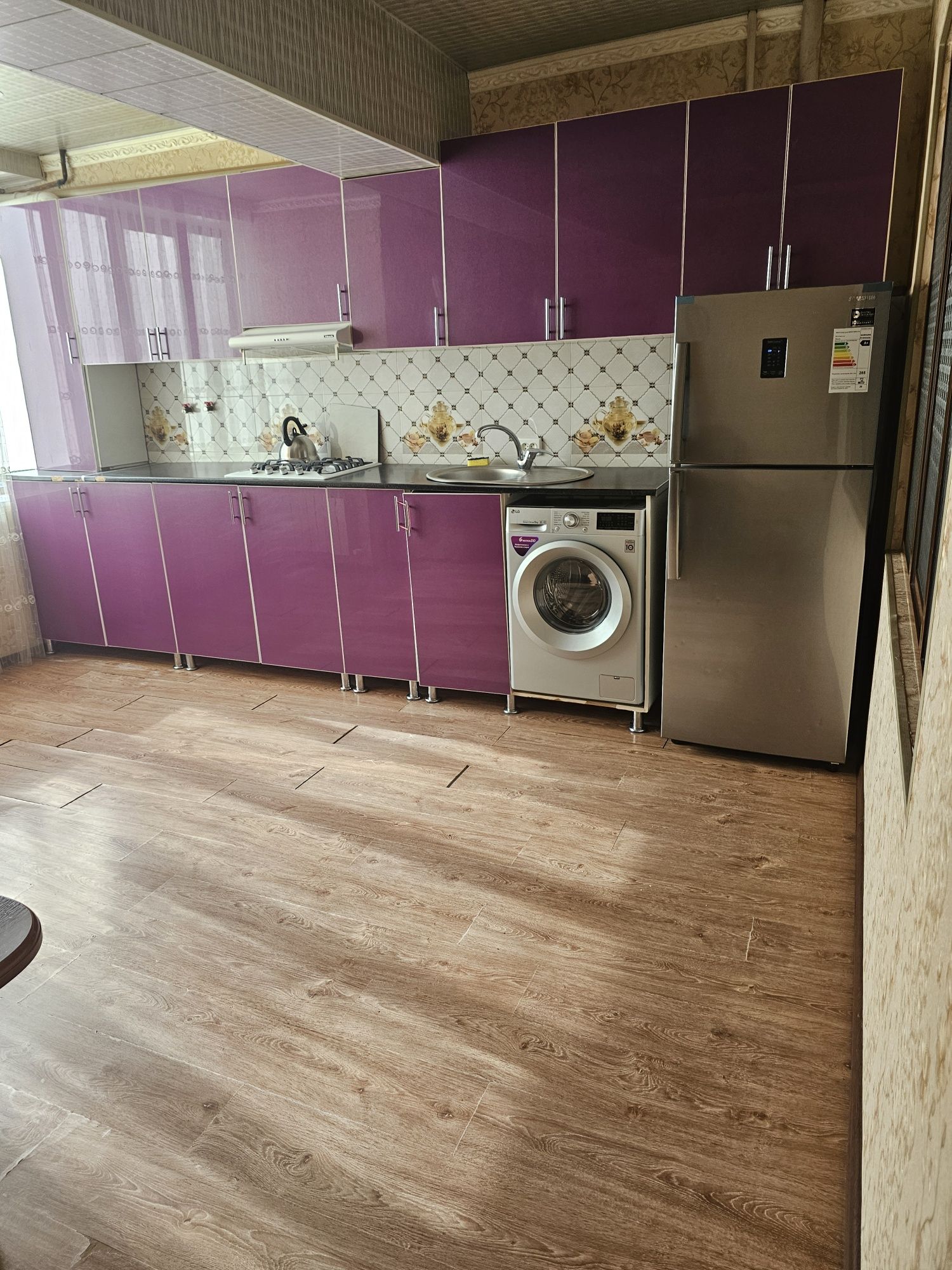 Kvartira urta holda ijaraga talaba qizlar uchun sino zavod yonida