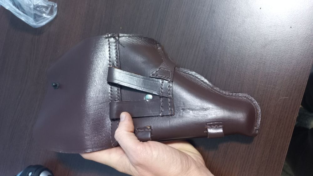 Кобур цената е 25лв.