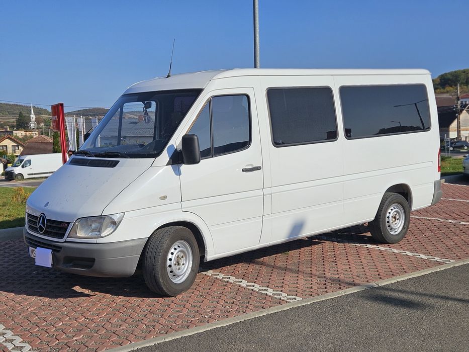 Vând Mercedes Sprinter 8+1