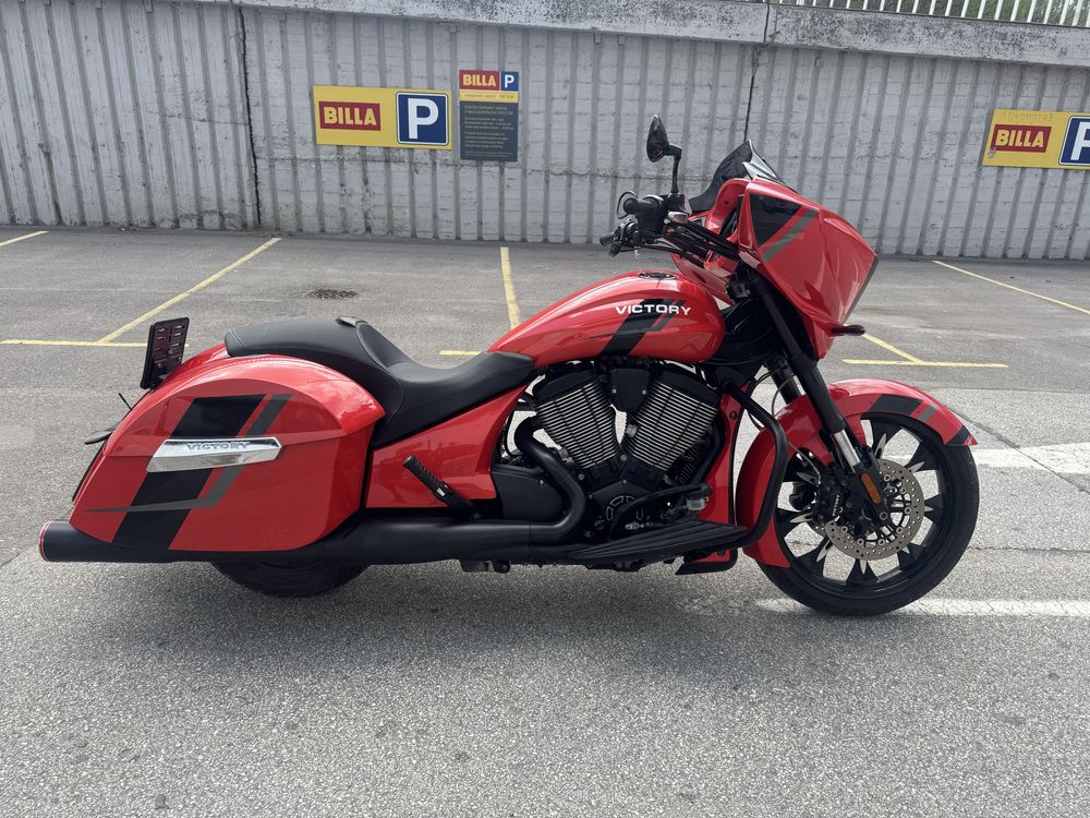 Victory cross country Magnum